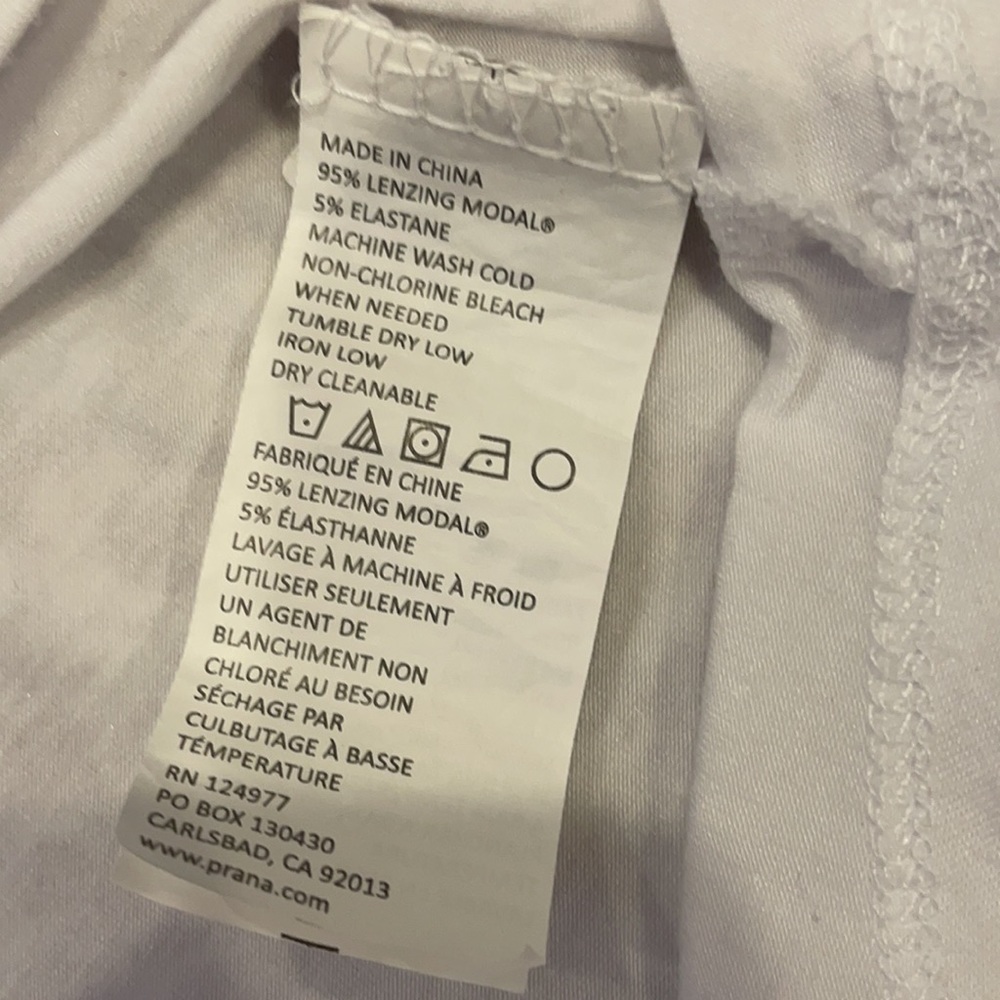 Prana Short Sleeve V-Neck Pocket Tee - Picture 7 of 10